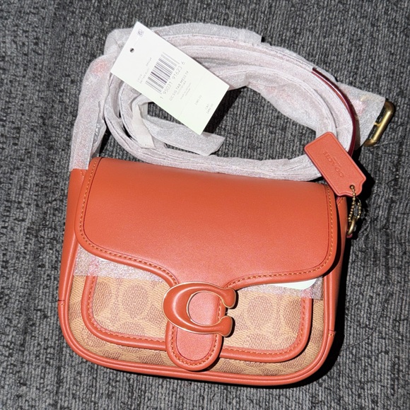 Coach Tabby Messenger Bag 19 in Tan/Rust Signature Canvas & Smooth Leather NWT